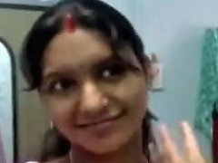 Dirty Minded Ugly Indian Married Woman Flashes...